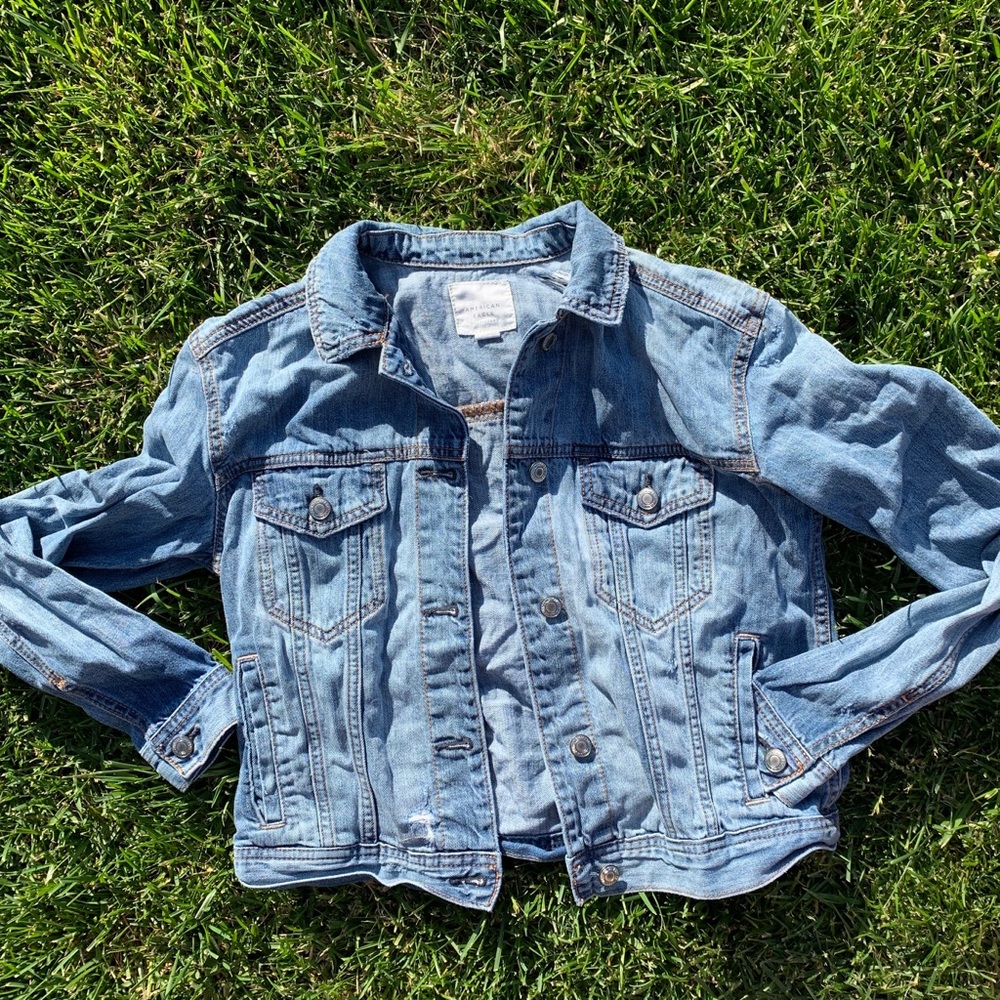 American Eagle distressed jean jacket
